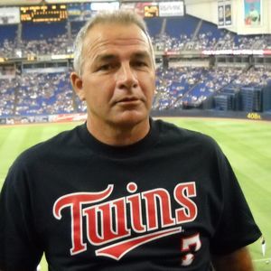 Meet your Posher, Manolo